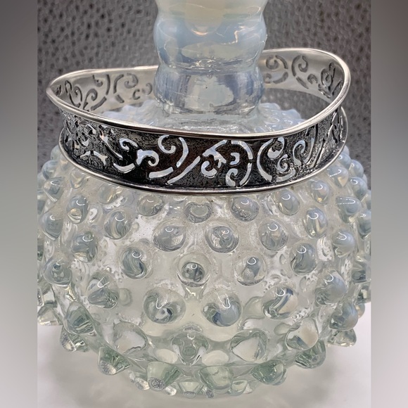 Silpada Vintage Sterling Oxidized Wavy Filigree Oval Bangle - Picture 4 of 11